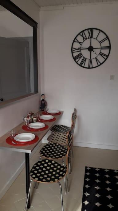 Bel Appartement Au Coeur De La Cite Medievale Сомм'єр-дю-Клен Екстер'єр фото
